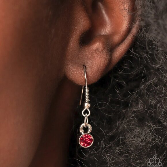 Paparazzi Jewelry Accessories - TIMELESS Traveler - Red Necklace - Vintage - Picture 3 of 6